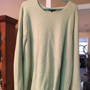 Gorgeous light weight sweater